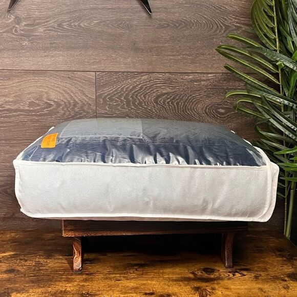 The Company Store LaCrosse Down Light Warmth Comforter, Twin in Navy Blue. New! - Picture 15 of 16